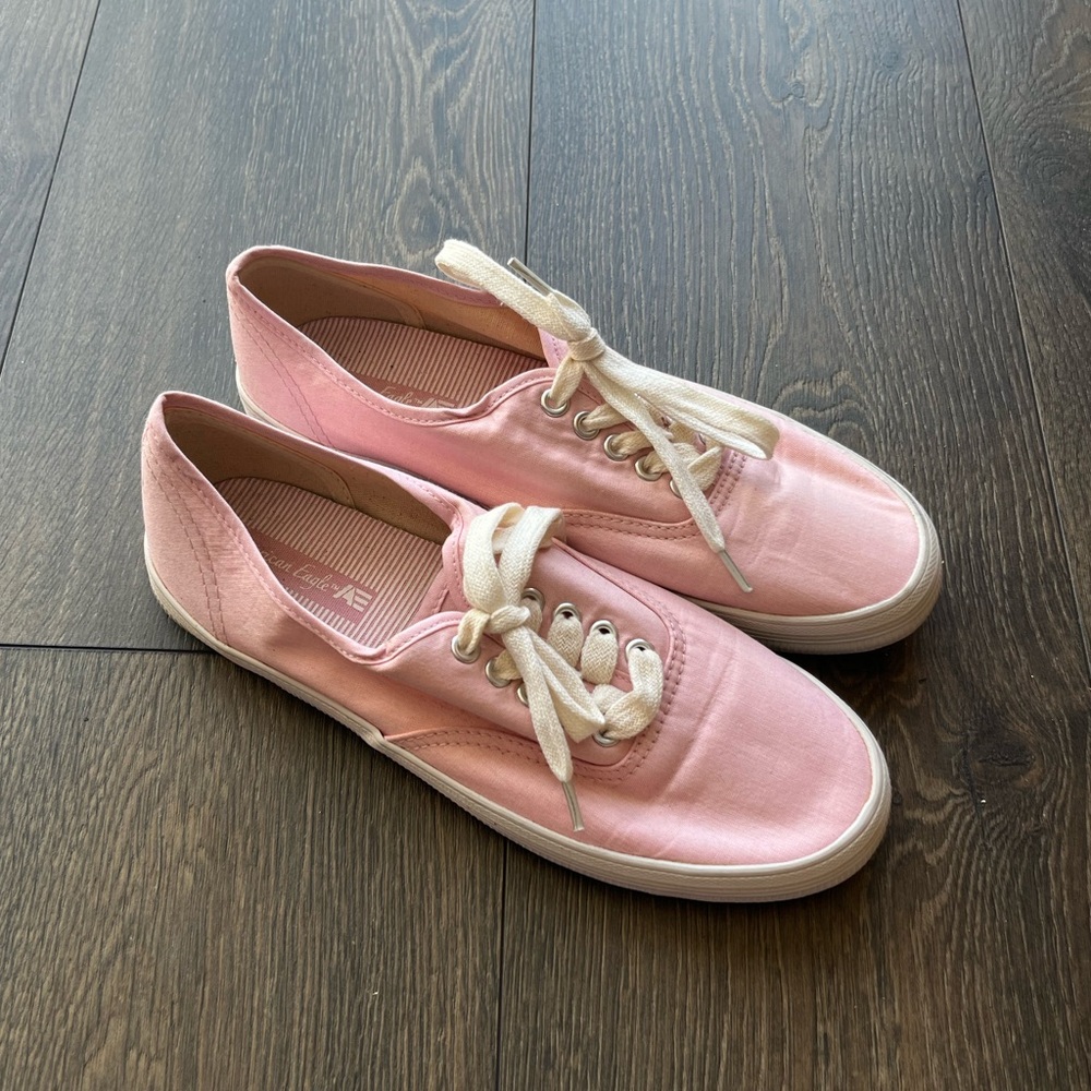 American Eagle Outfitters Sneakers